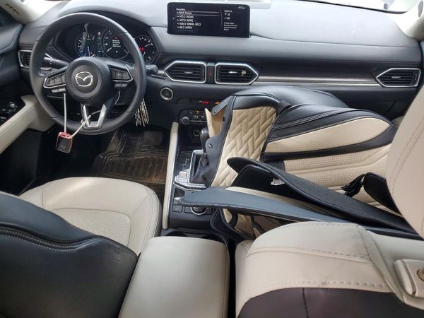 2023 MAZDA CX-5 Premium Package
