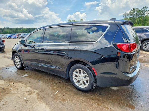 2025 CHRYSLER VOYAGER LX