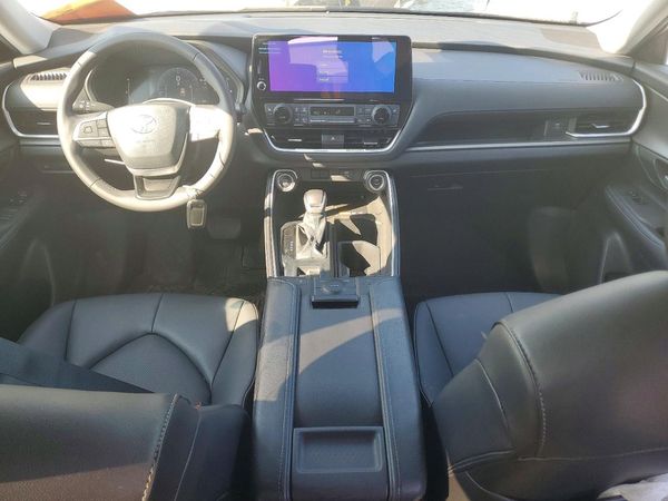 2024 TOYOTA GRAND HIGHLANDER