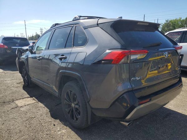 2023 TOYOTA RAV4 SE