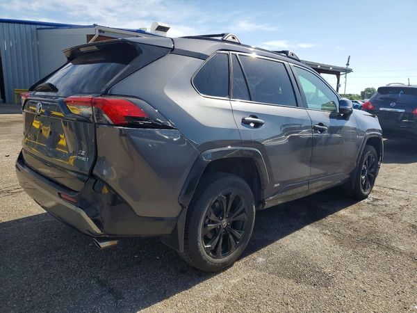 2023 TOYOTA RAV4 SE