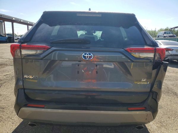 2023 TOYOTA RAV4 SE
