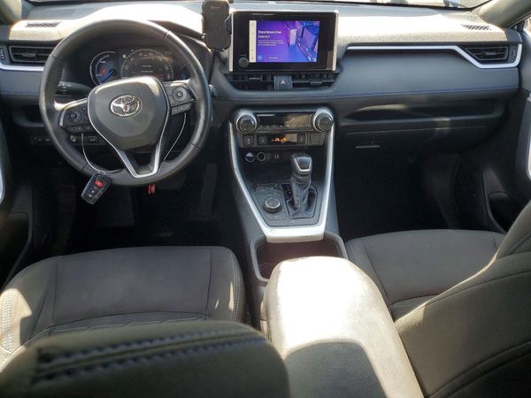 2023 TOYOTA RAV4 SE