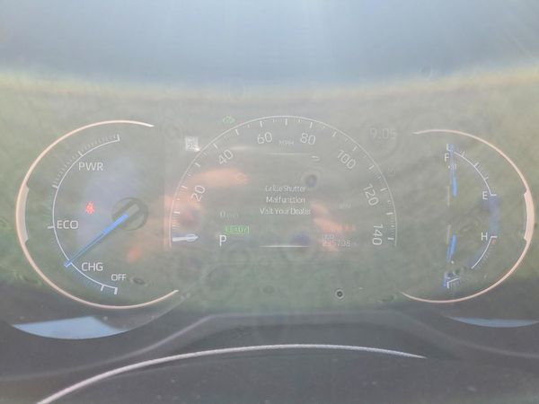 2023 TOYOTA RAV4 SE