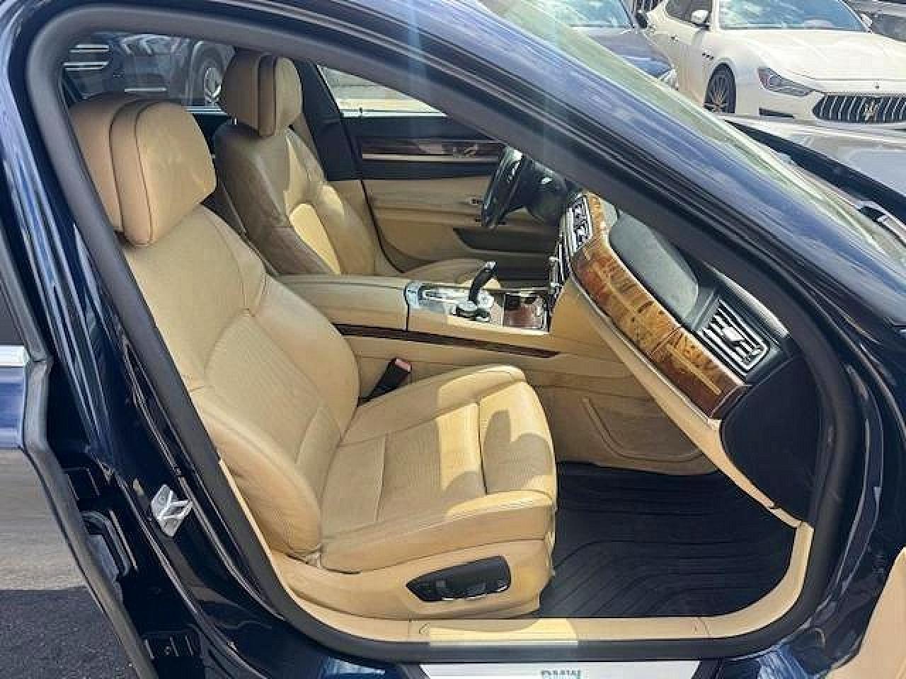 2015 BMW 750
