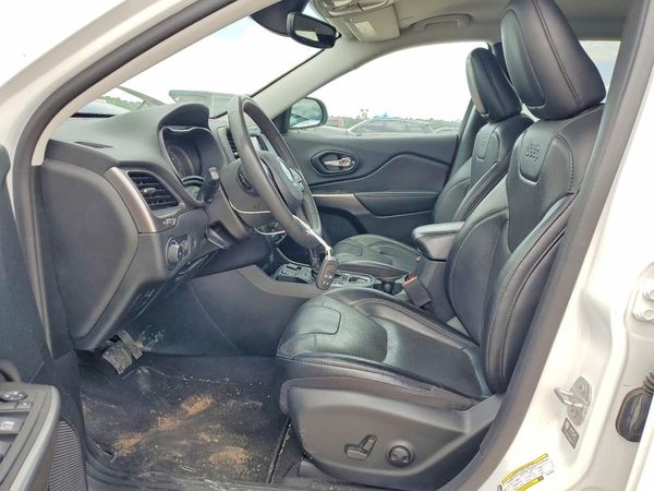 2022 JEEP CHEROKEE LATITUDE LUX 4X2