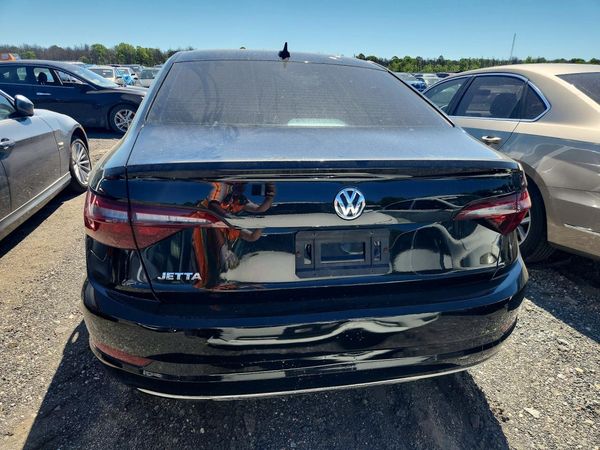 2021 VOLKSWAGEN JETTA S / SE / R-Line