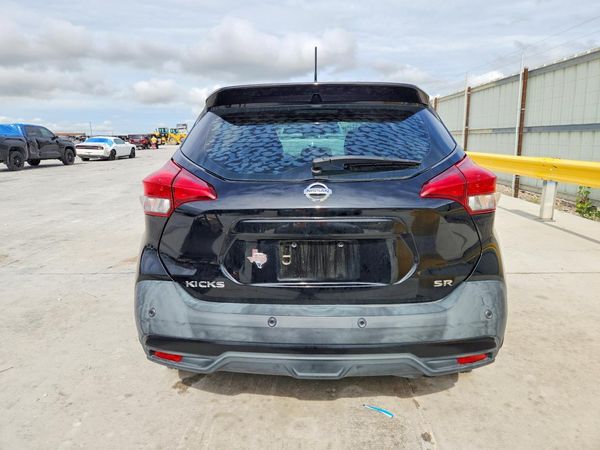 2020 NISSAN KICKS