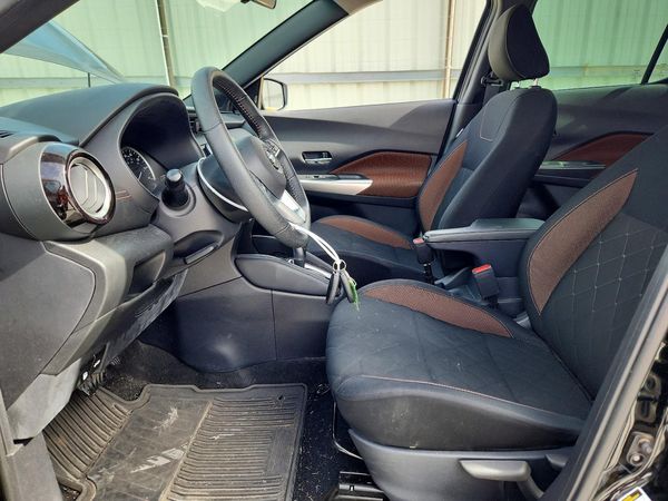 2020 NISSAN KICKS