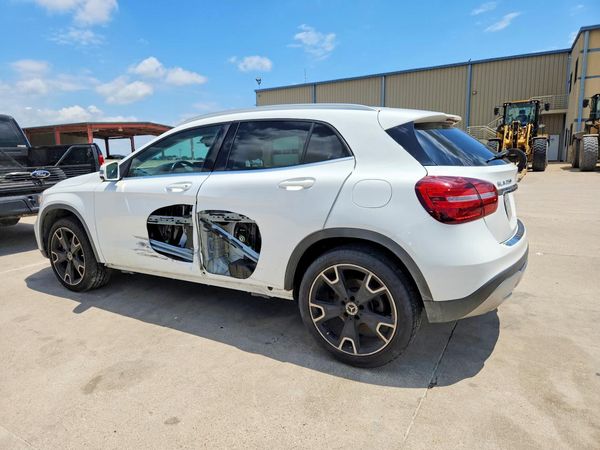 2019 MERCEDES-BENZ GLA GLA250-4M