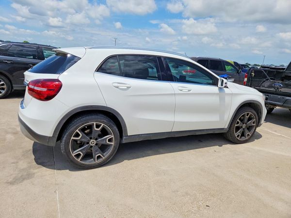 2019 MERCEDES-BENZ GLA GLA250-4M