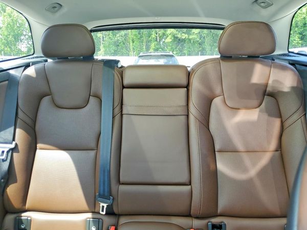 2018 VOLVO XC60 Inscription