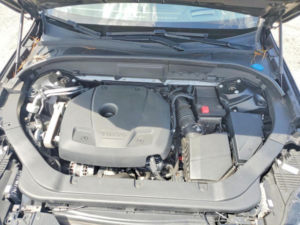 2018 VOLVO XC60 Inscription