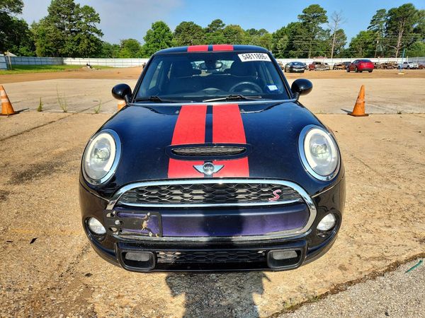 2017 MINI COOPER