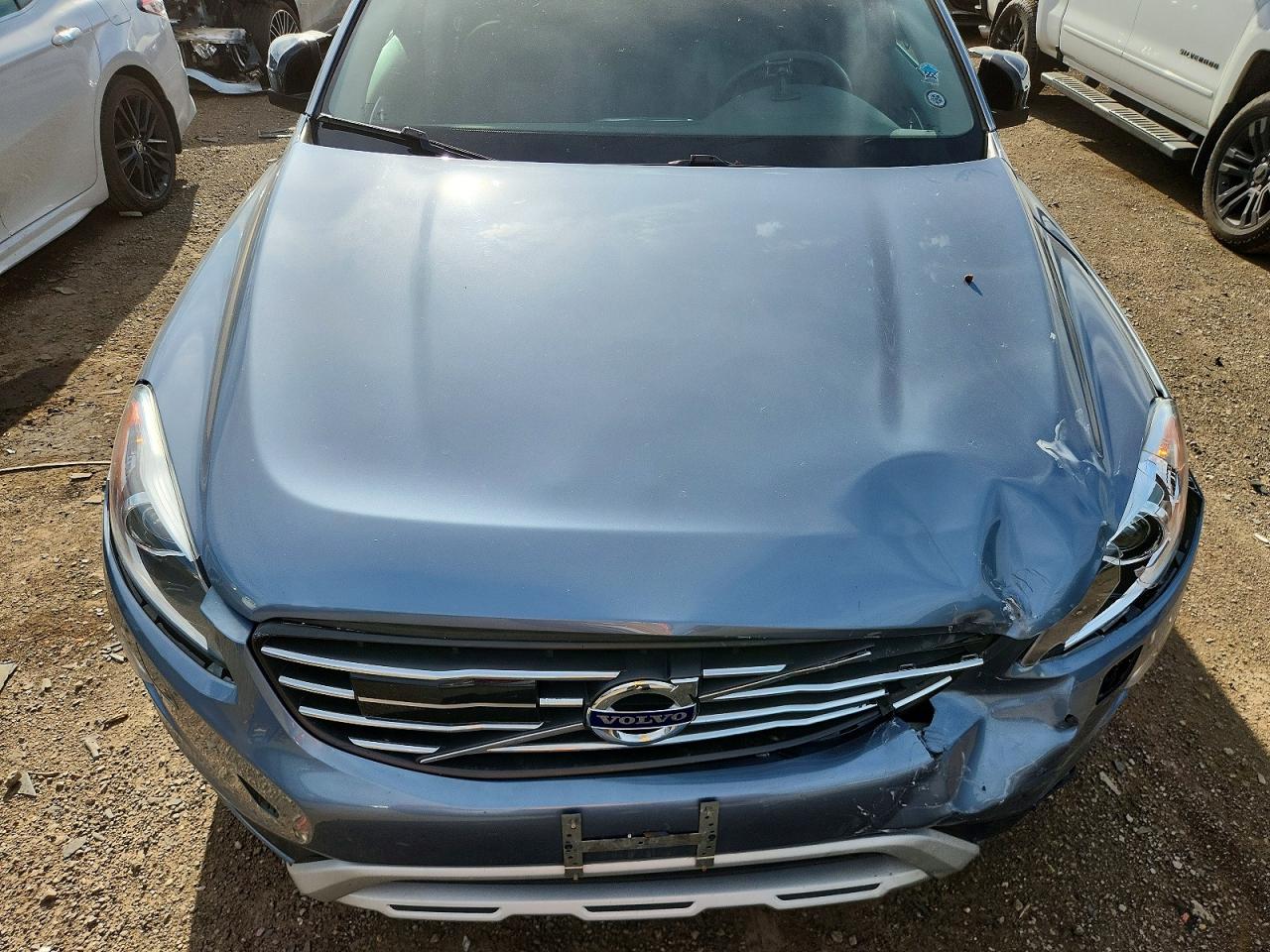 2017 VOLVO XC60 Dynamic