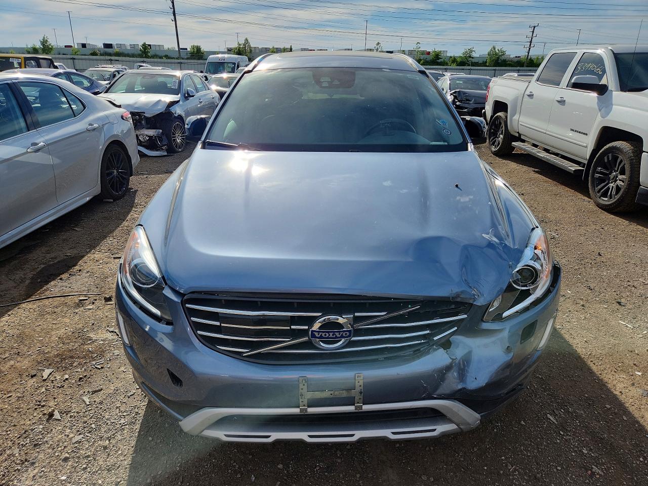 2017 VOLVO XC60 Dynamic