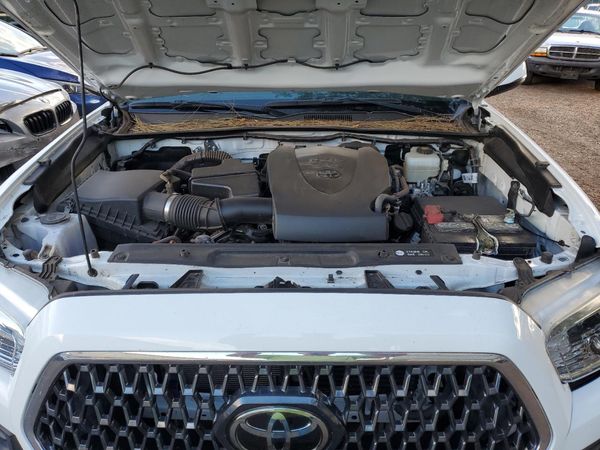 2019 TOYOTA TACOMA SR5