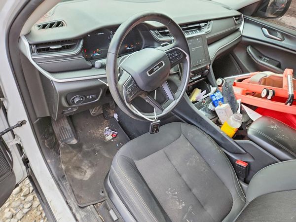 2023 JEEP GRAND CHEROKEE LAREDO 4X4