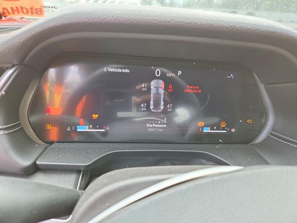 2023 JEEP GRAND CHEROKEE LAREDO 4X4