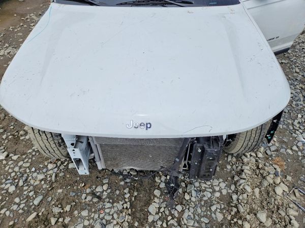 2023 JEEP GRAND CHEROKEE LAREDO 4X4