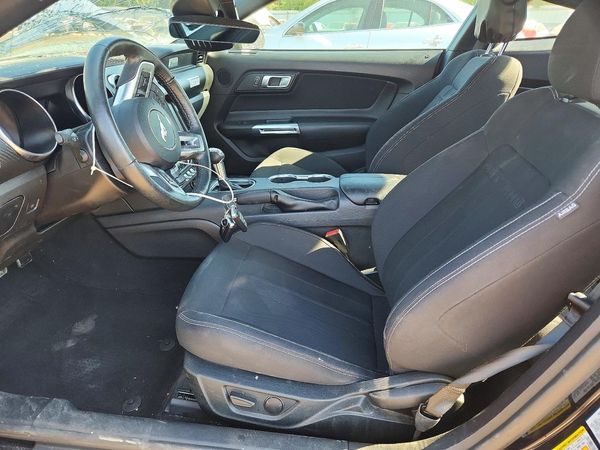 2022 FORD MUSTANG I4 Coupe