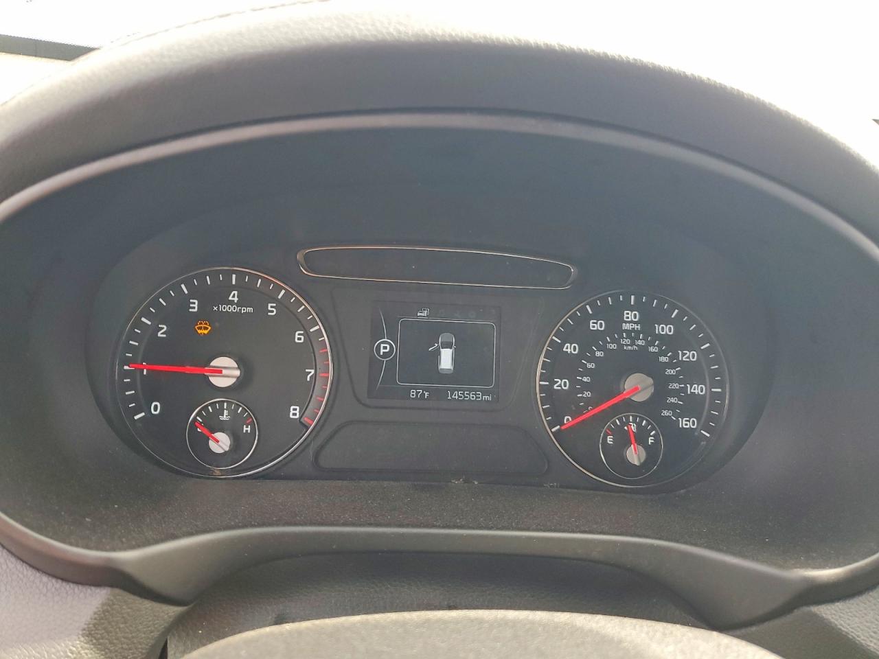 2016 KIA SORENTO L / LX