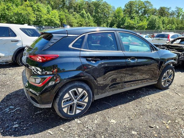 2022 HYUNDAI KONA SEL Convenience Pkg