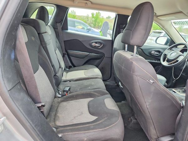 2016 JEEP CHEROKEE SPORT 4X4