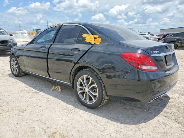 2016 MERCEDES-BENZ C C300