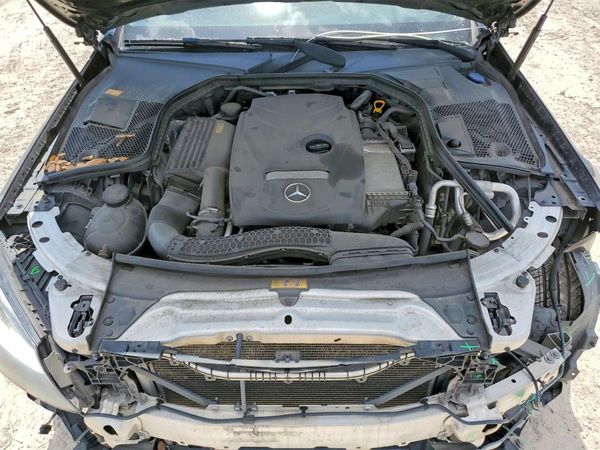 2016 MERCEDES-BENZ C C300