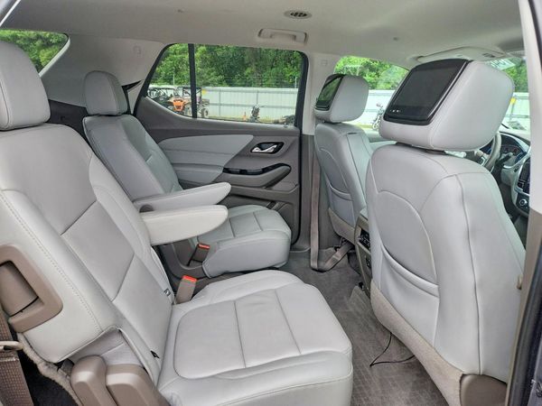 2019 CHEVROLET TRAVERSE LT