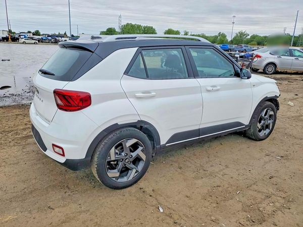 2026 HYUNDAI VENUE SEL, SEL w/ 2-Tone Roof