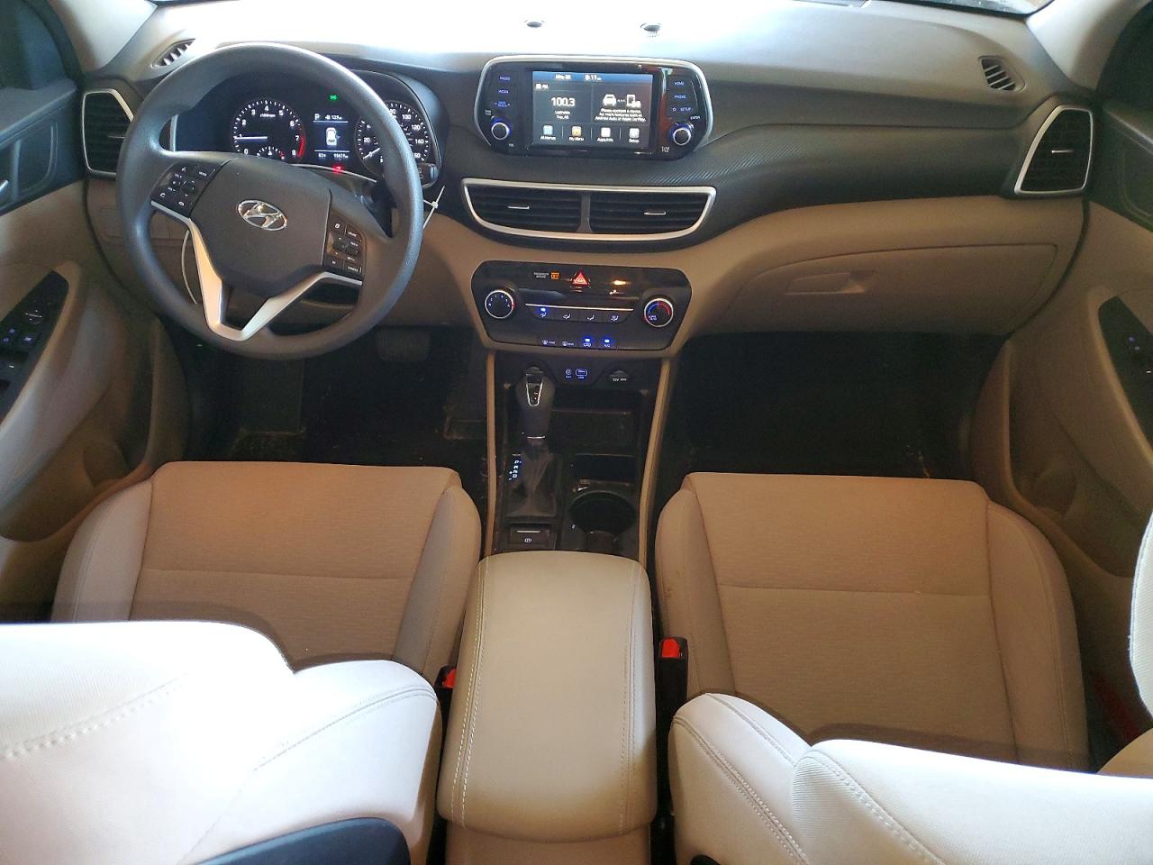 2020 HYUNDAI TUCSON SE