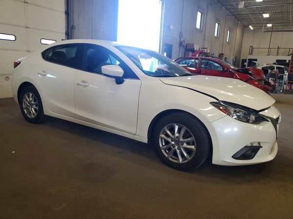 2015 MAZDA 3 Touring/GS