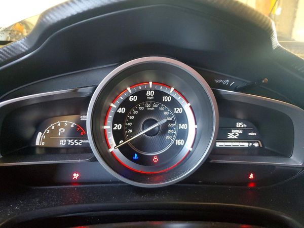 2015 MAZDA 3 Touring/GS