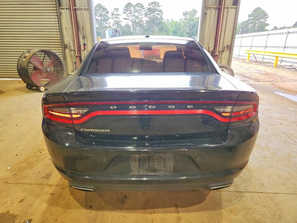 2015 DODGE CHARGER SE RWD