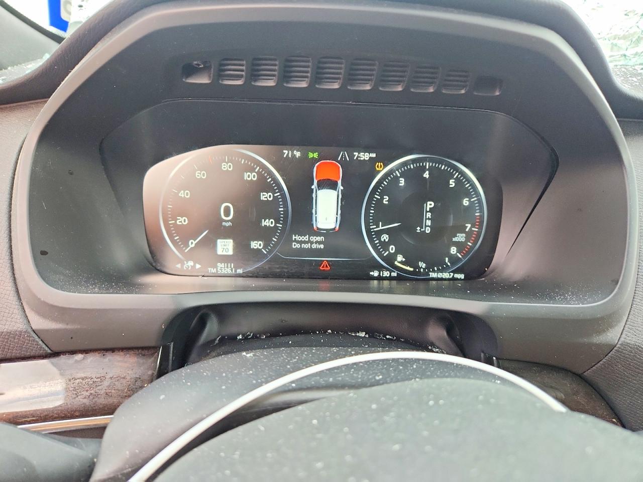 2018 VOLVO XC90 Momentum
