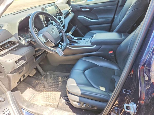 2021 TOYOTA HIGHLANDER