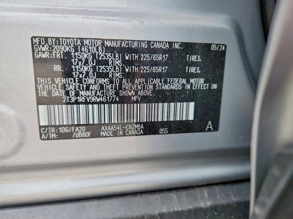 2024 TOYOTA RAV4 XLE