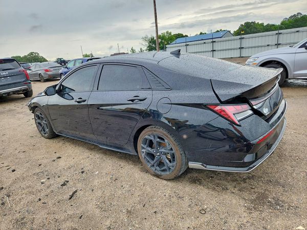 2025 HYUNDAI ELANTRA