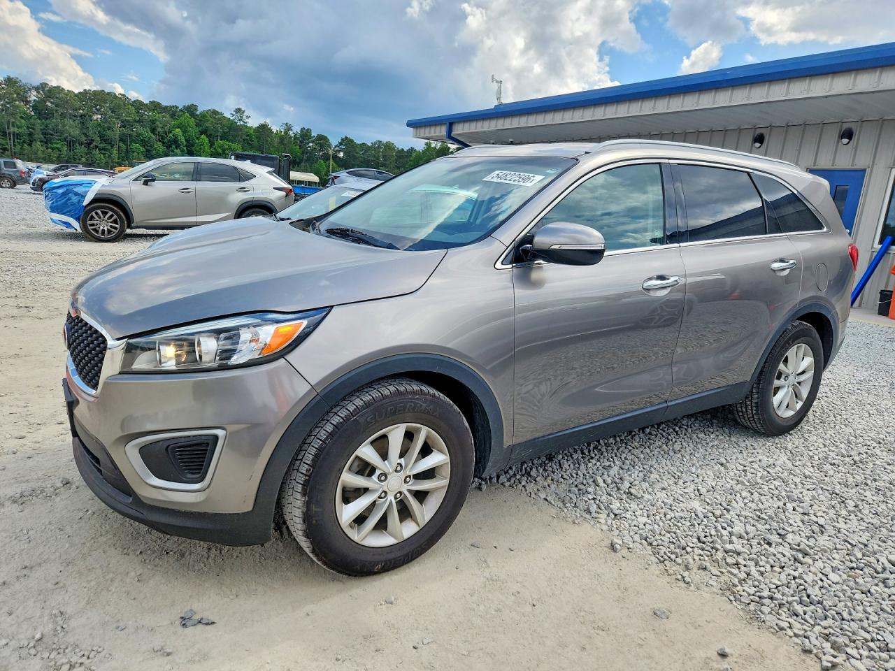 2016 KIA SORENTO L / LX