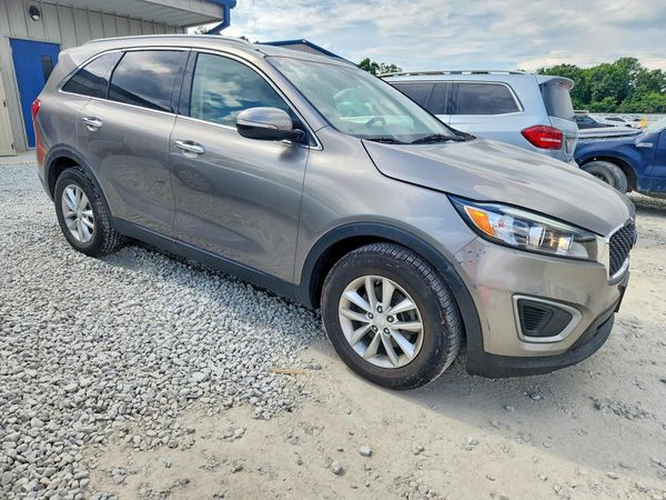 2016 KIA SORENTO L / LX