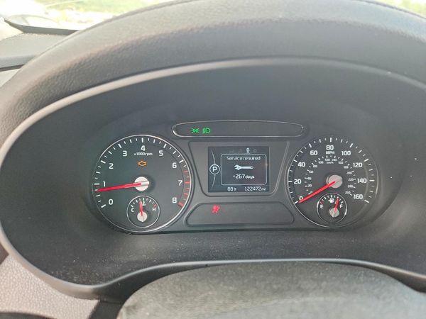 2016 KIA SORENTO L / LX