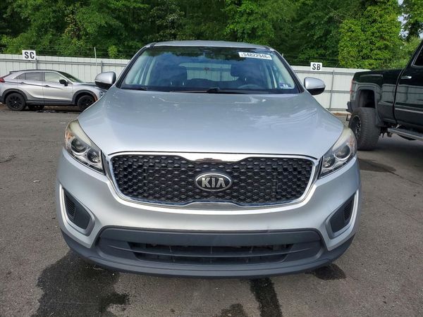 2017 KIA SORENTO L, LX