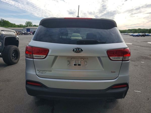2017 KIA SORENTO L, LX
