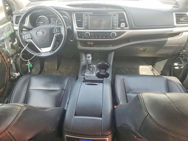 2019 TOYOTA HIGHLANDER SE/XLE