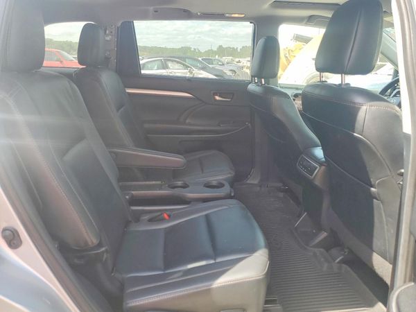 2019 TOYOTA HIGHLANDER SE/XLE