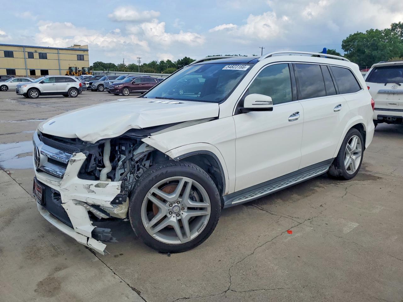 2016 MERCEDES-BENZ GL GL550-4M