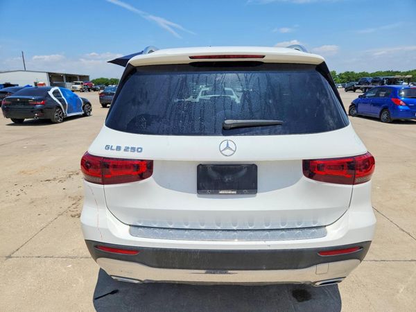 2021 MERCEDES-BENZ GLB GLB250