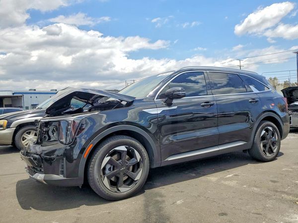 2025 KIA SORENTO